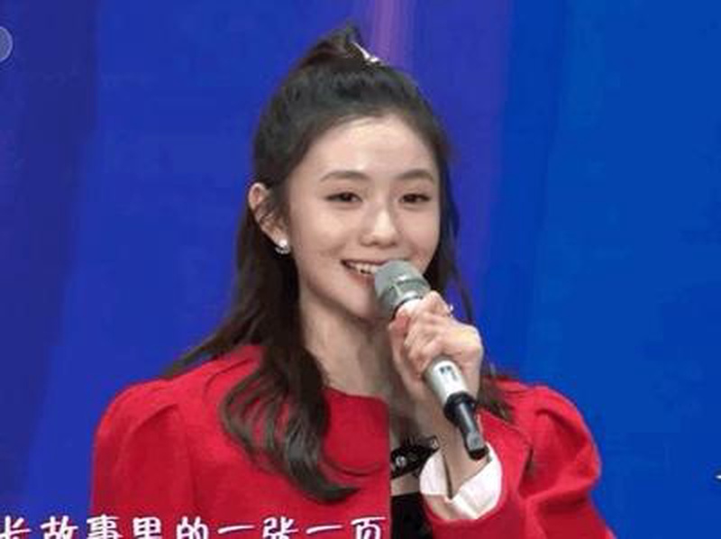 救命!刘浩存红毯造型到底是在搞什么啊