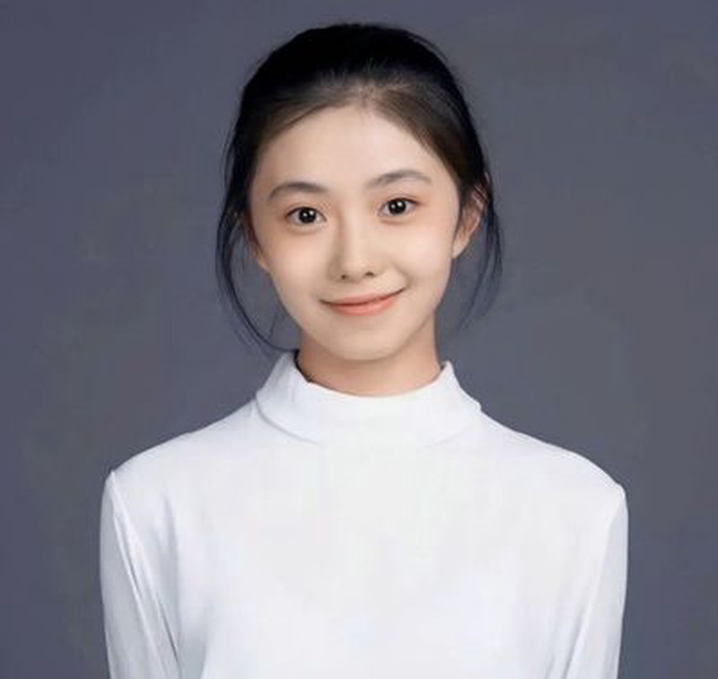 救命!刘浩存红毯造型到底是在搞什么啊